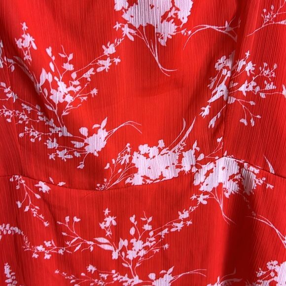 All in Favor Red Floral V-Neck Ruffle Strap Mini Dress Size Small NWOT - Picture 2 of 9
